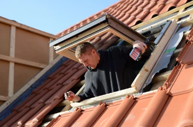 Pose de fenêtres de toit Velux à Caussou